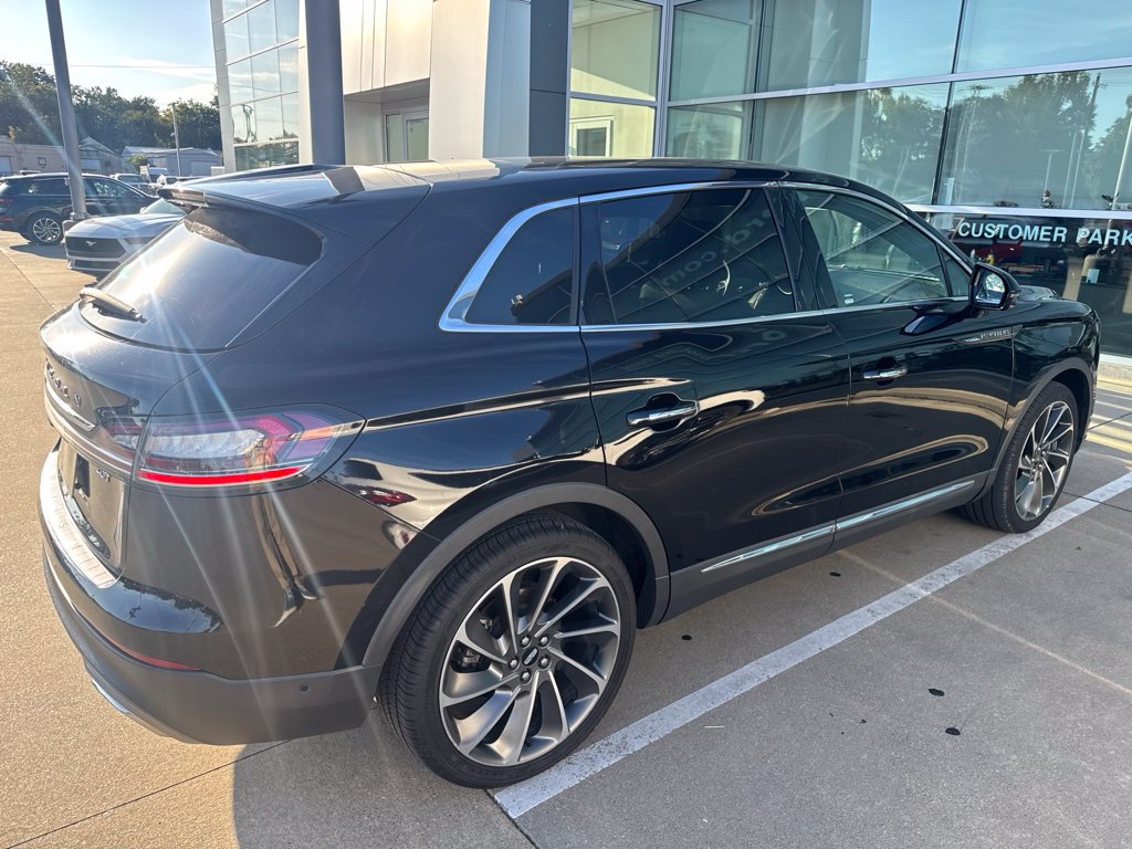 Used 2020 Lincoln Nautilus Reserve w/ Equipment Group 201A FWD image 5