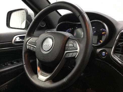 Used 2018 Jeep Grand Cherokee Limited AWD/4WD image 31