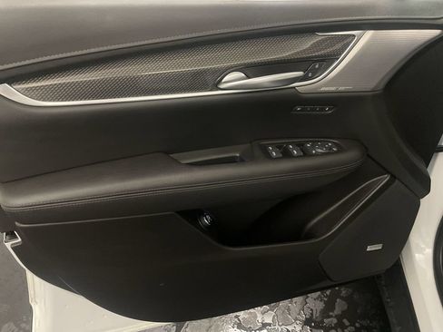 Used 2023 Cadillac XT5 Sportv AWD/4WD image 17