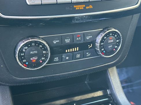 Used 2016 Mercedes-Benz GLE 400 4MATIC image 18
