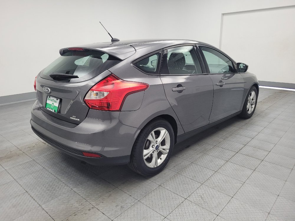 Used 2014 Ford Focus SE w/ SE Winter Package FWD image 9