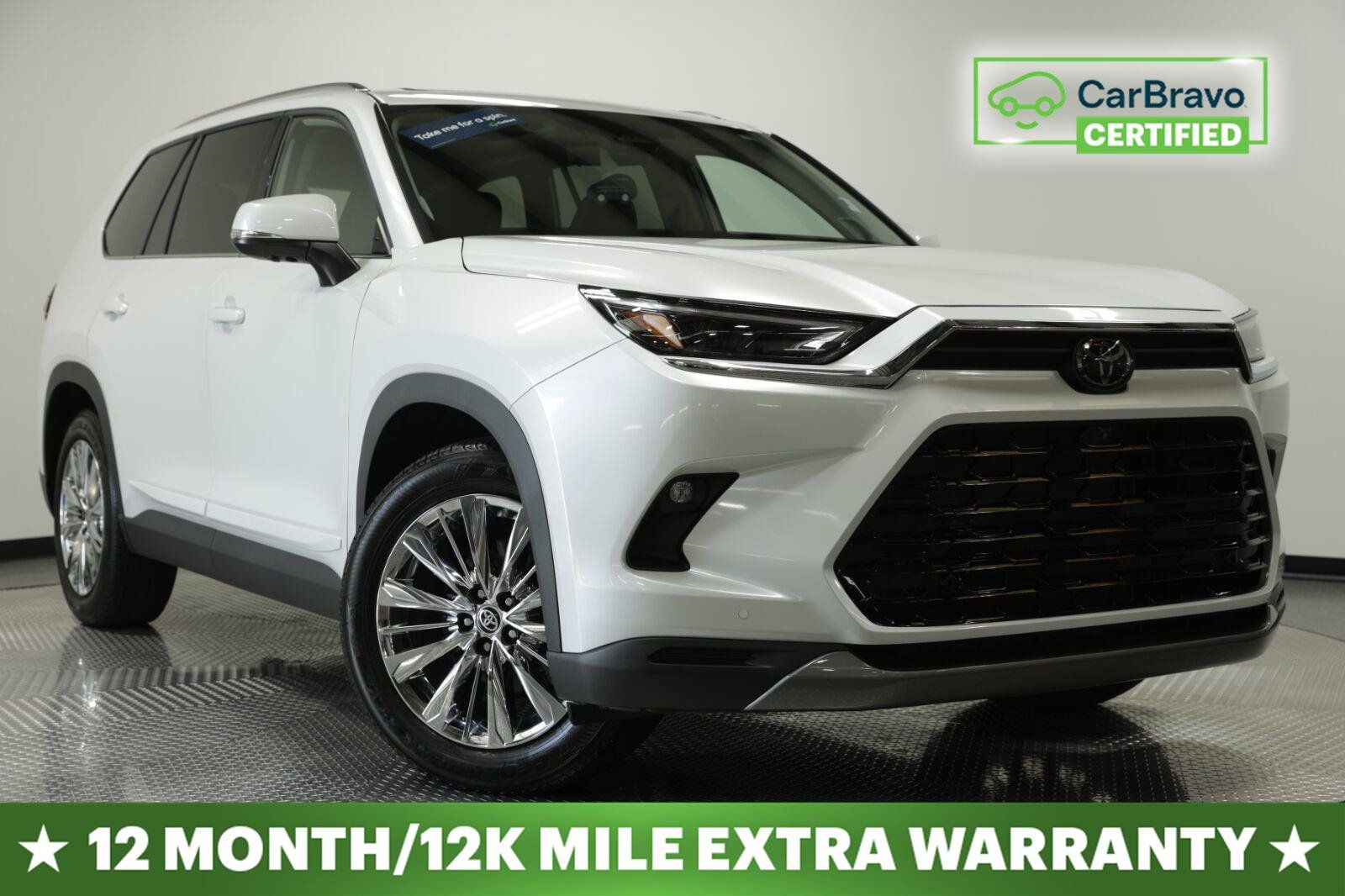 Used 2025 Toyota Grand Highlander AWD image 1
