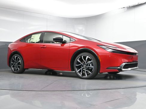 New 2025 Toyota Prius XSE image 21