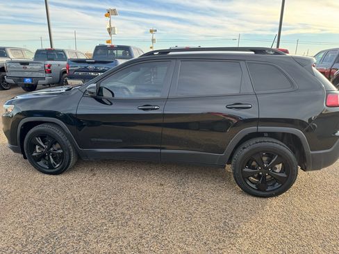 Used 2021 Jeep Cherokee Latitude Plus image 9