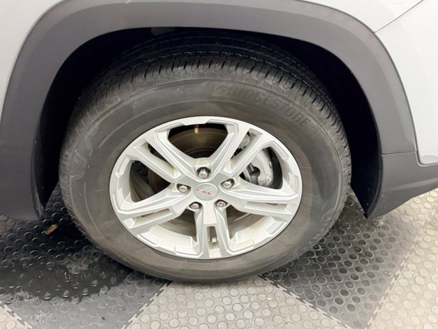 Used 2023 GMC Terrain SLE w/ Driver Convenience Package AWD/4WD image 14