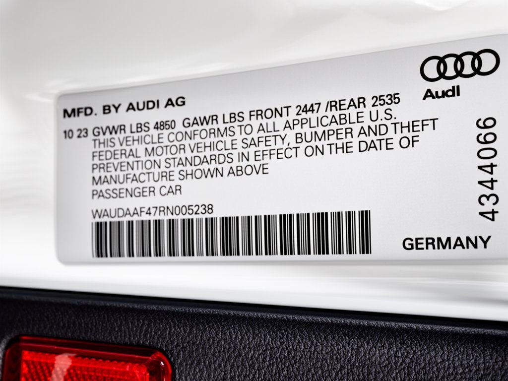 Used 2024 Audi A4 2.0T Premium AWD/4WD image 32