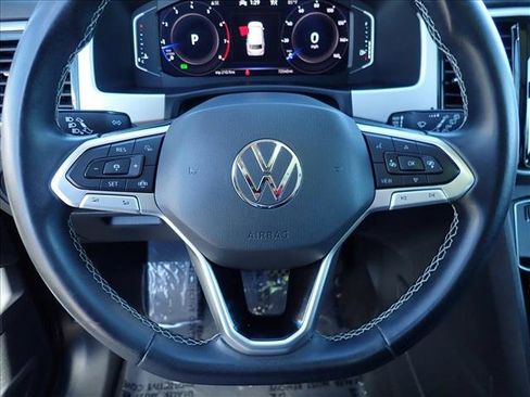 Used 2022 Volkswagen Atlas SE image 15