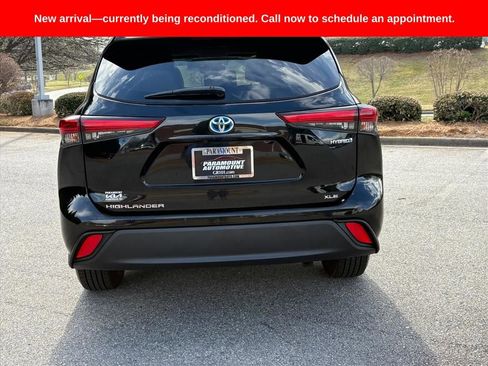Used 2021 Toyota Highlander XLE image 5