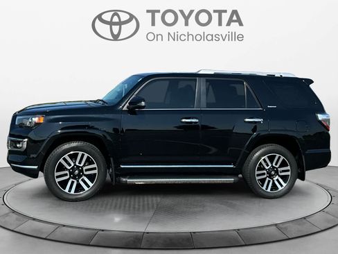 Used 2020 Toyota 4Runner Limited AWD/4WD image 2