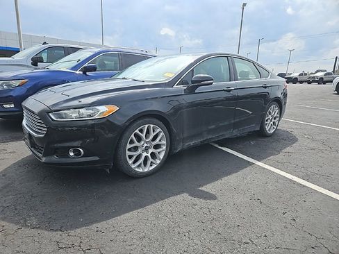 Used 2013 Ford Fusion Titanium w/ Titanium Driver Assist Pkg image 2