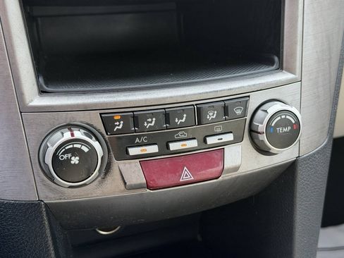Used 2014 Subaru Legacy 2.5i AWD/4WD image 15