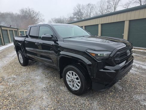 Certified 2024 Toyota Tacoma SR image 8