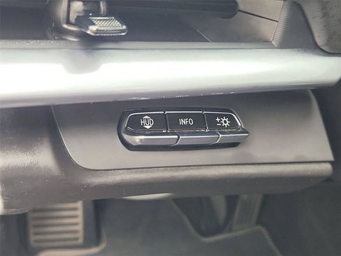 Used 2023 Chevrolet Corvette Stingray Premium Cpe w/ Z51 Performance Package RWD image 18