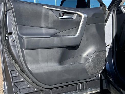 Used 2024 Toyota RAV4 XLE Premium image 21