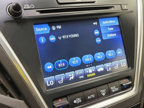 Used 2020 Acura MDX FWD image 26