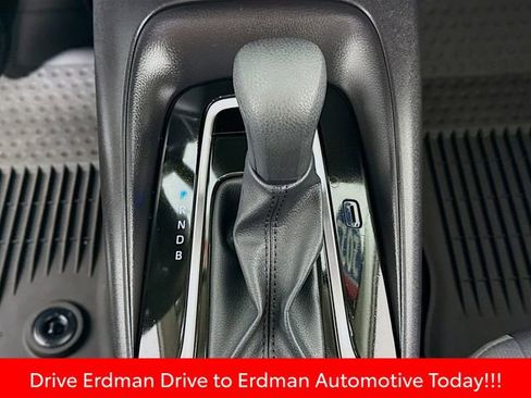 Used 2025 Toyota Corolla LE image 19