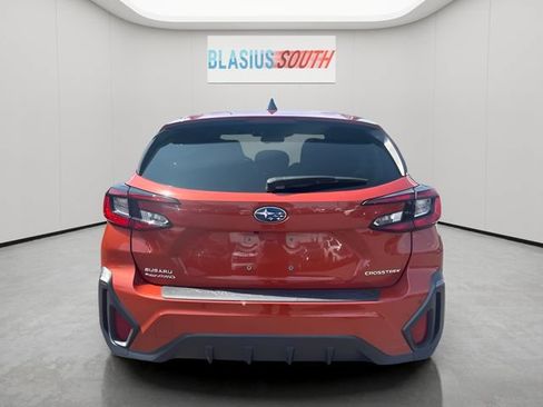 Used 2024 Subaru Crosstrek 2.5i Limited AWD/4WD image 4