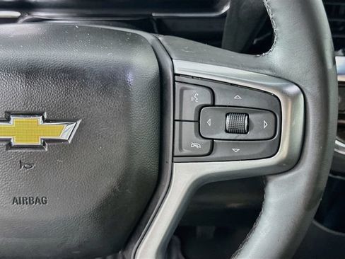 Used 2023 Chevrolet Silverado 1500 LT AWD/4WD image 21