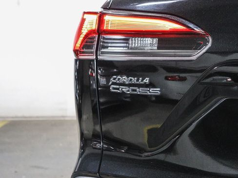 Certified 2024 Toyota Corolla Cross XLE w/ Convenience Package AWD/4WD image 12