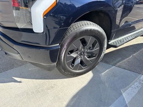 Used 2024 Ford F150 Lightning Lariat image 3