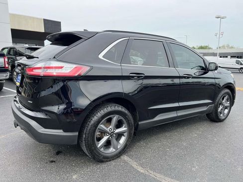 Certified 2022 Ford Edge SEL w/ Sport Appearance Package AWD/4WD image 8
