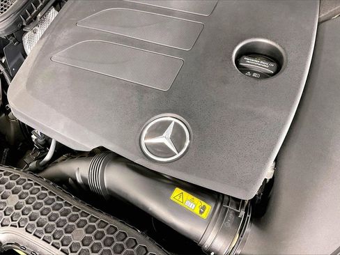 Used 2019 Mercedes-Benz C 300 Sedan image 32