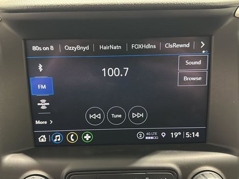 Used 2024 GMC Terrain SLT w/ Elevation Edition image 14