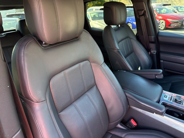 Used 2018 Land Rover Range Rover Sport HSE AWD/4WD image 28