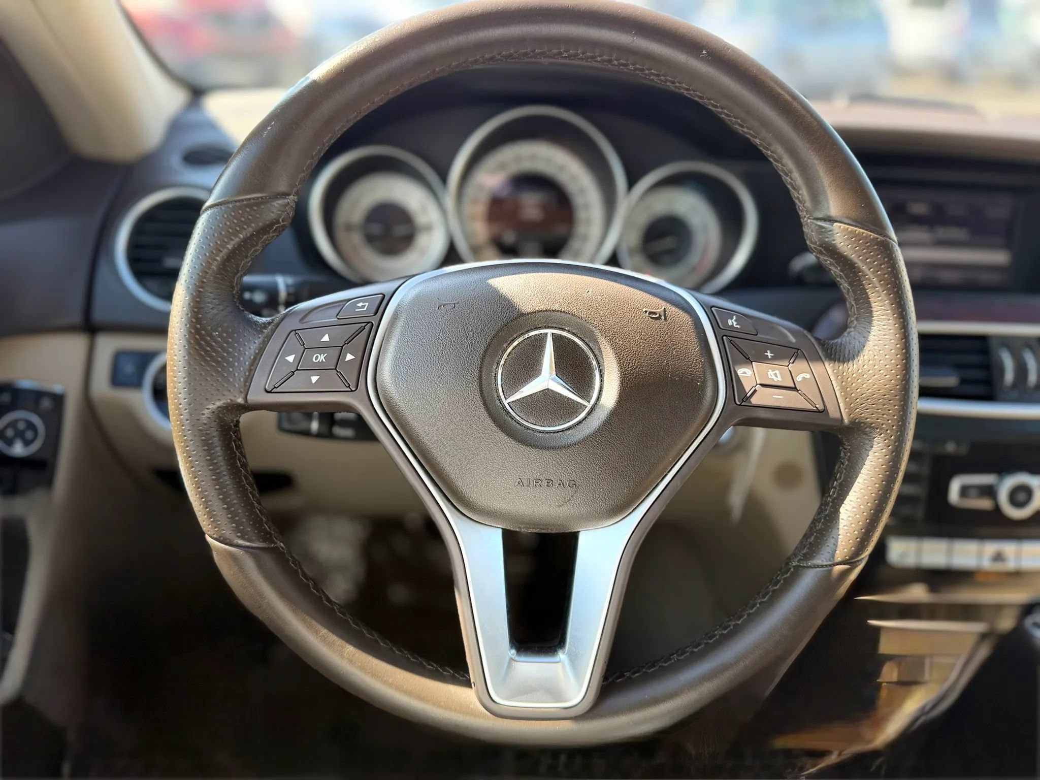 Used 2014 Mercedes-Benz C 250 Sedan image 18