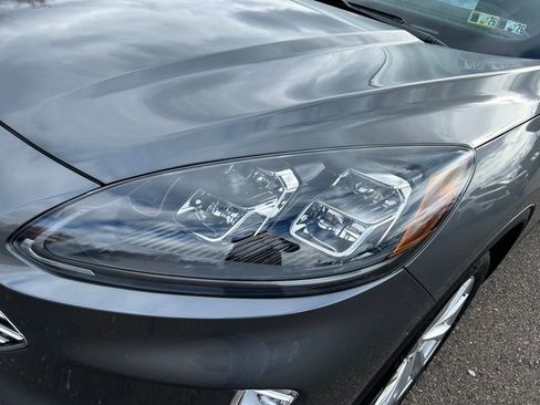 Certified 2022 Ford Escape Titanium w/ Titanium Elite Package image 35