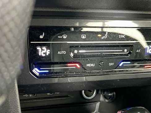 Used 2022 Volkswagen Tiguan SEL R-Line image 19