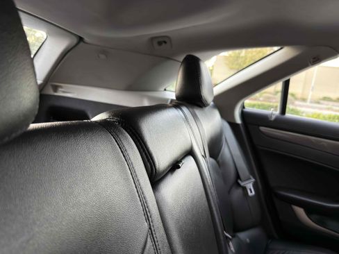 Used 2011 Cadillac CTS AWD Wagon image 75