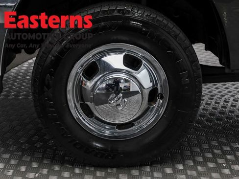 Used 2018 RAM 3500 Tradesman w/ Chrome Appearance Group image 30