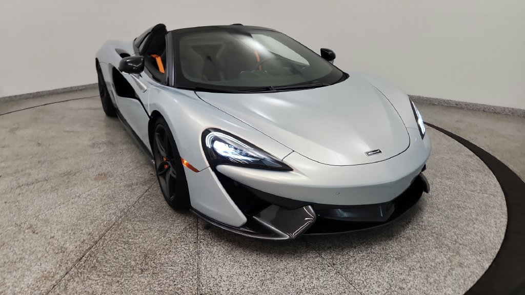 Used 2019 McLaren 570S Spider RWD image 40
