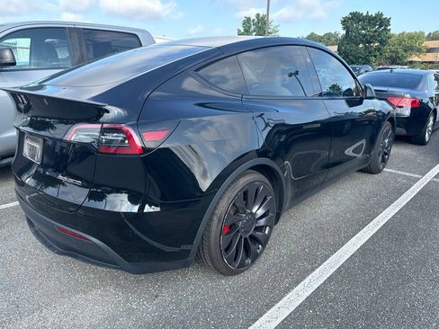 Used 2023 Tesla Model Y Performance AWD/4WD image 4