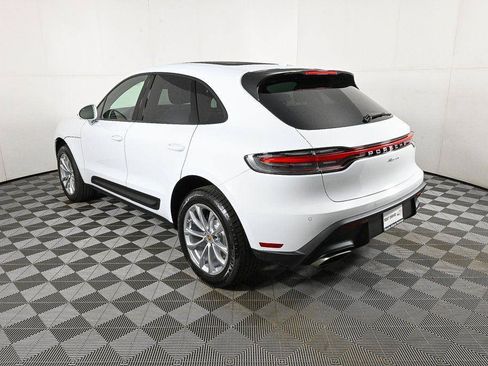 Certified 2026 Porsche Macan AWD/4WD image 3
