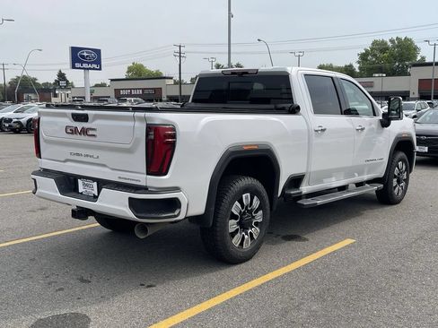 Used 2024 GMC Sierra 2500 Denali w/ Technology Package AWD/4WD image 9