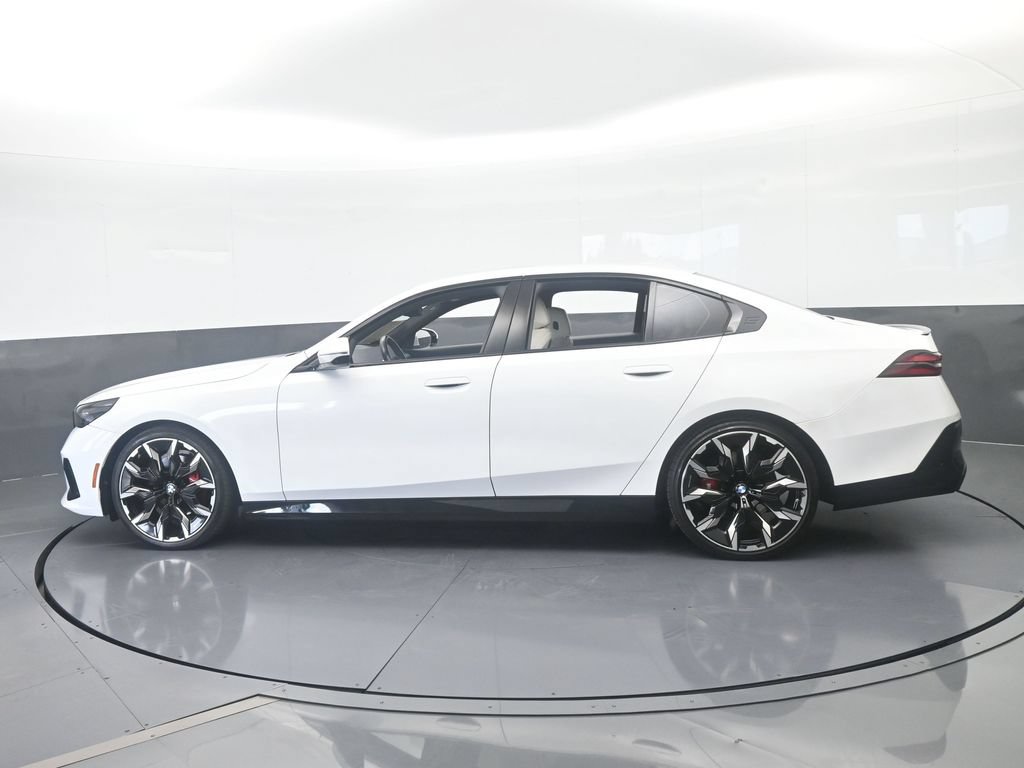 Used 2024 BMW 530i w/ M Sport Package RWD image 3