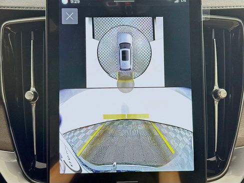 New 2026 Volvo XC90 T8 Plus image 14