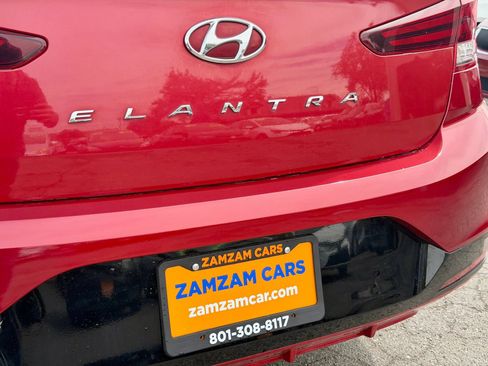 Used 2020 Hyundai Elantra SEL FWD image 19