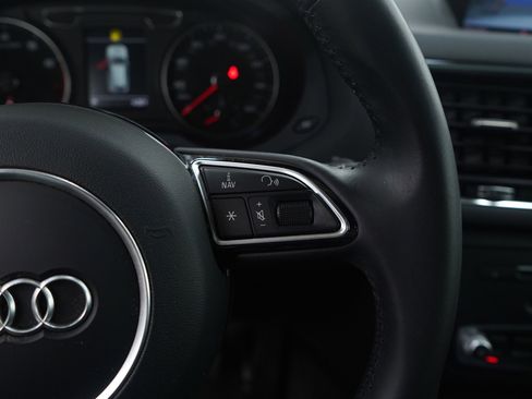 Used 2016 Audi Q3 2.0T Prestige w/ Prestige Package image 19