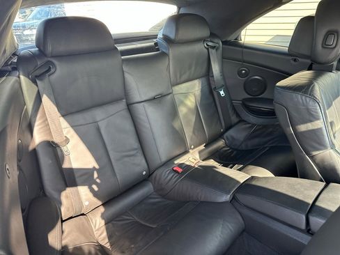 Used 2008 BMW 650i Convertible w/ Sport Pkg RWD image 18