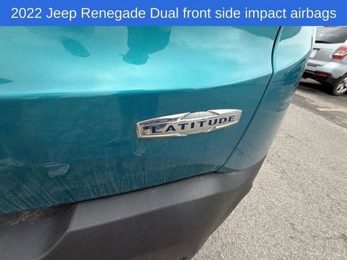 Used 2022 Jeep Renegade Latitude AWD/4WD image 17
