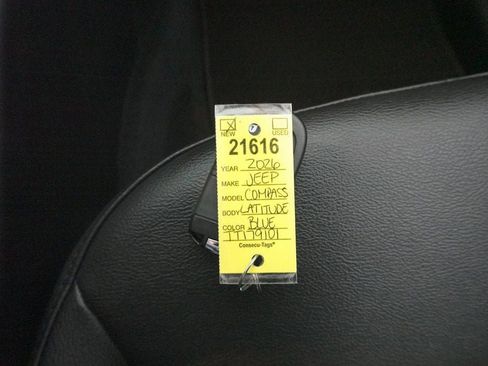 New 2026 Jeep Compass Latitude image 32