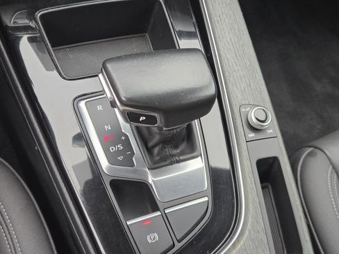 Used 2020 Audi A4 2.0T Premium w/ Convenience Package image 12