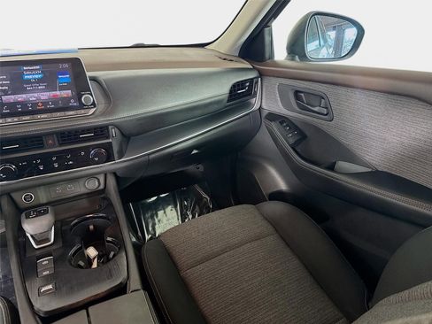 Used 2021 Nissan Rogue S FWD image 23