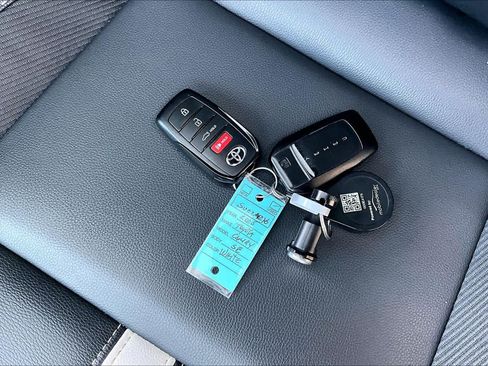 Certified 2025 Toyota Camry SE FWD image 15