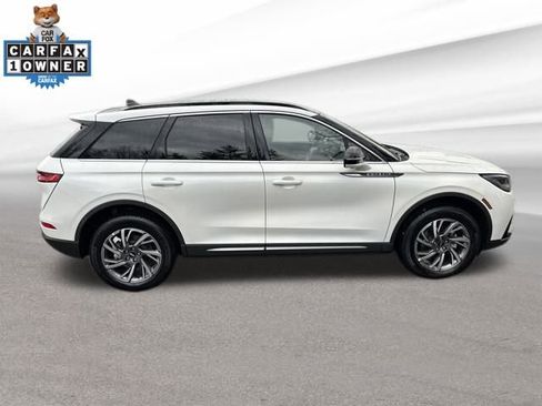 Used 2025 Lincoln Corsair AWD w/ Equipment Group 101A image 10