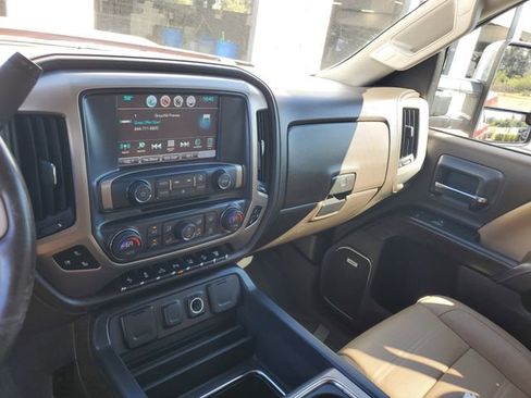 Used 2019 GMC Sierra 2500 Denali w/ Duramax Plus Package image 27