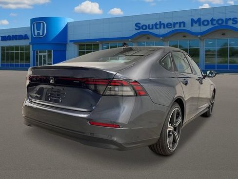 Used 2026 Honda Accord SE image 5